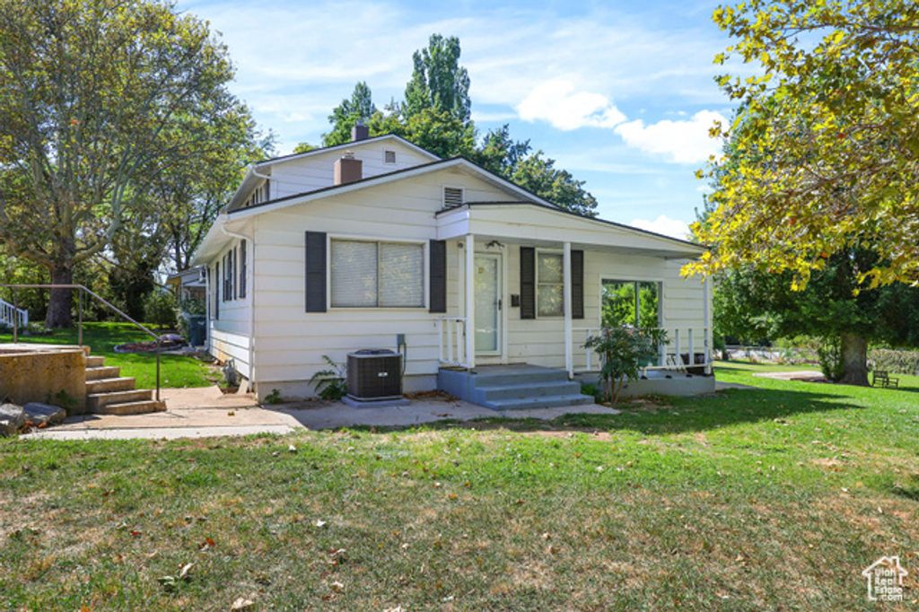 3813 GRANDVIEW DR, Ogden, UT 84403