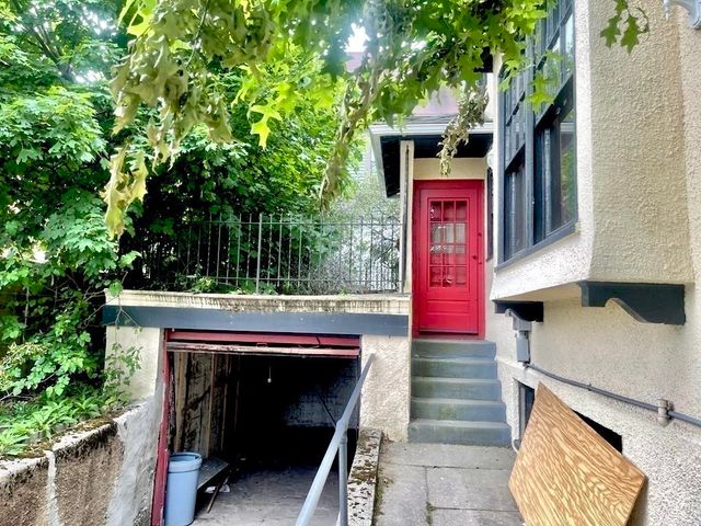 47 Pleasant St, Everett, MA 02149