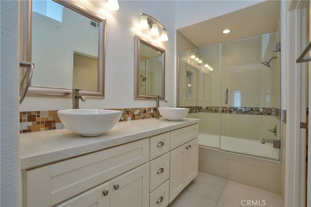 7401 Seabluff Drive 103, Huntington Beach, CA 92648