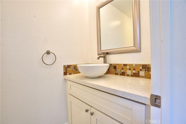7401 Seabluff Drive 103, Huntington Beach, CA 92648