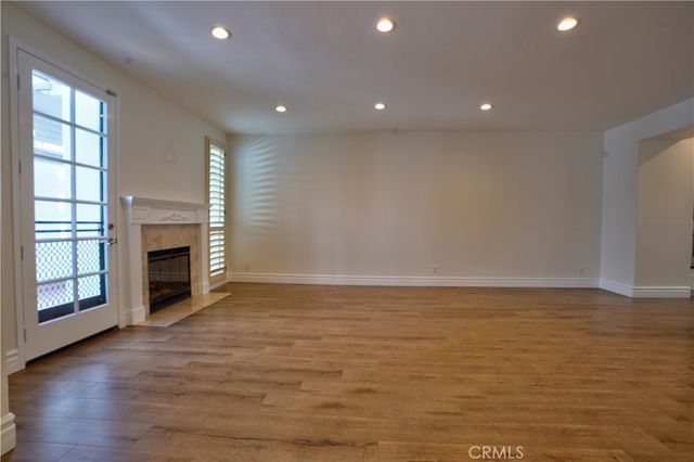 7401 Seabluff Drive 103, Huntington Beach, CA 92648