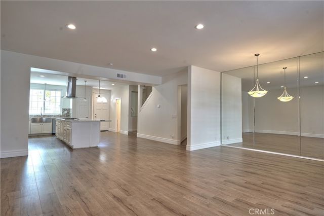 7401 Seabluff Drive 103, Huntington Beach, CA 92648