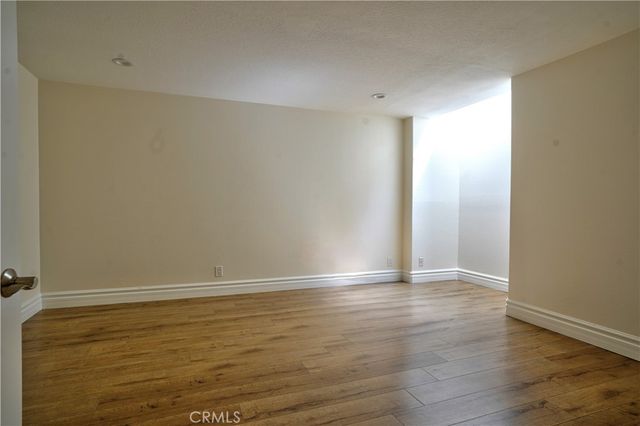7401 Seabluff Drive 103, Huntington Beach, CA 92648