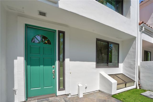 7401 Seabluff Drive 103, Huntington Beach, CA 92648