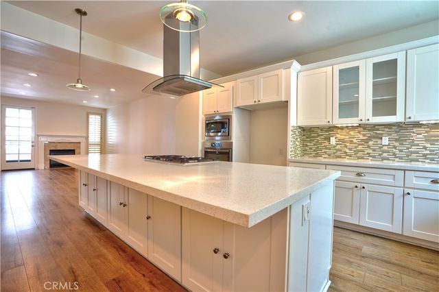 7401 Seabluff Drive 103, Huntington Beach, CA 92648