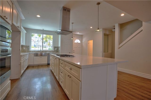 7401 Seabluff Drive 103, Huntington Beach, CA 92648