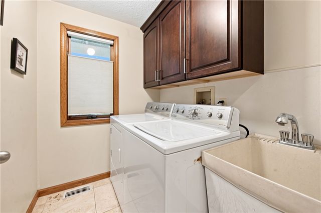 135 Ridgeway Estates, Greece, NY 14626