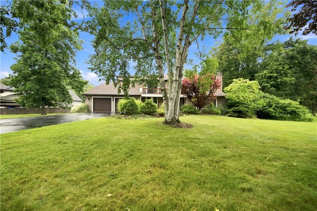 135 Ridgeway Estates, Greece, NY 14626