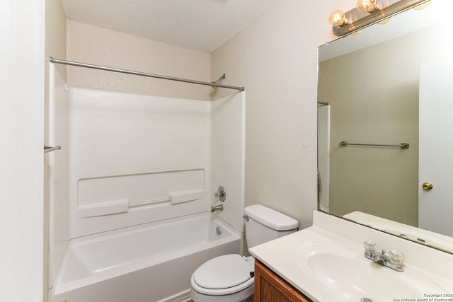 11230 Acuff, San Antonio, TX 78254