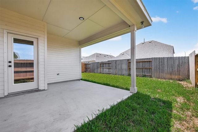21126 Autumn Heights, Bonney, TX 77583