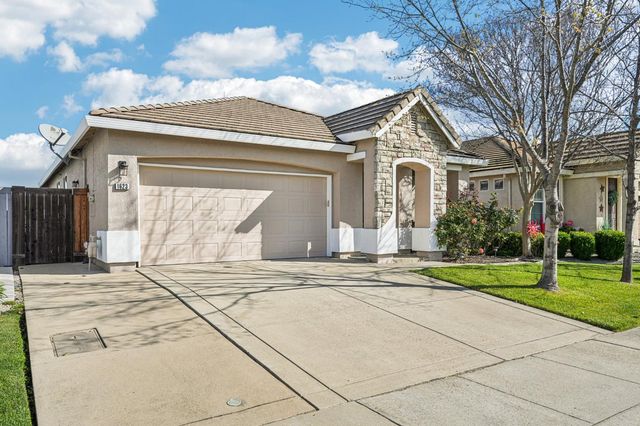 1623 Vosspark Way, Sacramento, CA 95835