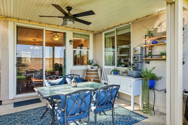 1623 Vosspark Way, Sacramento, CA 95835