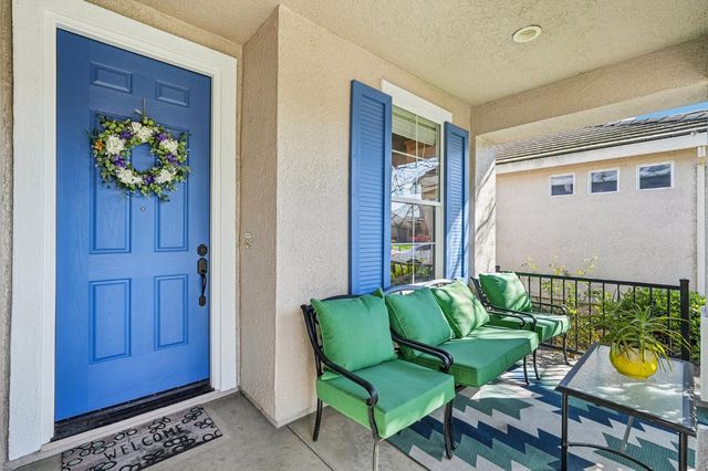 1623 Vosspark Way, Sacramento, CA 95835