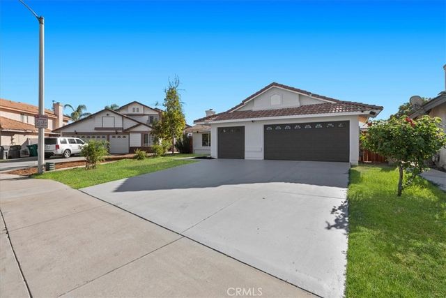 16800 Lake Victoria, Moreno Valley, CA 92551