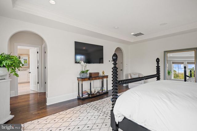4815 DRUMMOND AVE, Chevy Chase, MD 20815