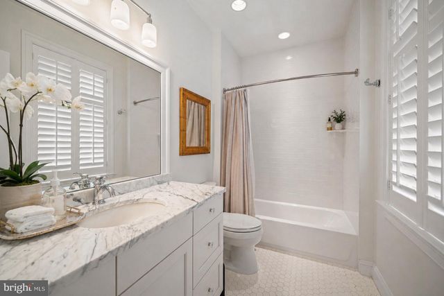 4815 DRUMMOND AVE, Chevy Chase, MD 20815