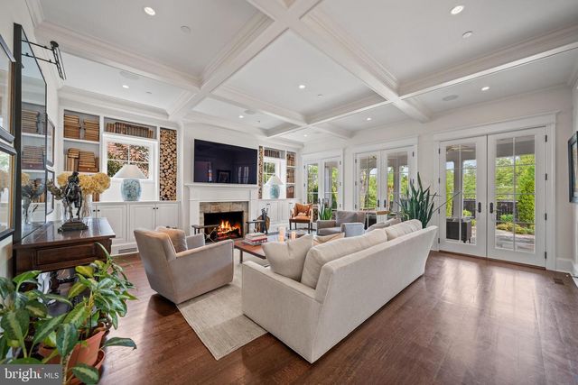 4815 DRUMMOND AVE, Chevy Chase, MD 20815