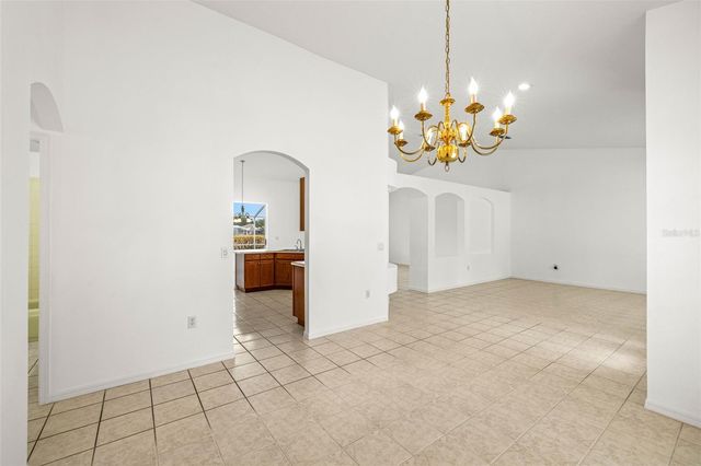 10246 TIMBERLAND POINT DR, Tampa, FL 33647