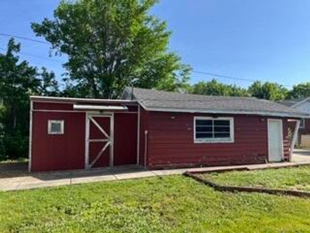 17724 Henry Street, Lansing, IL 60438