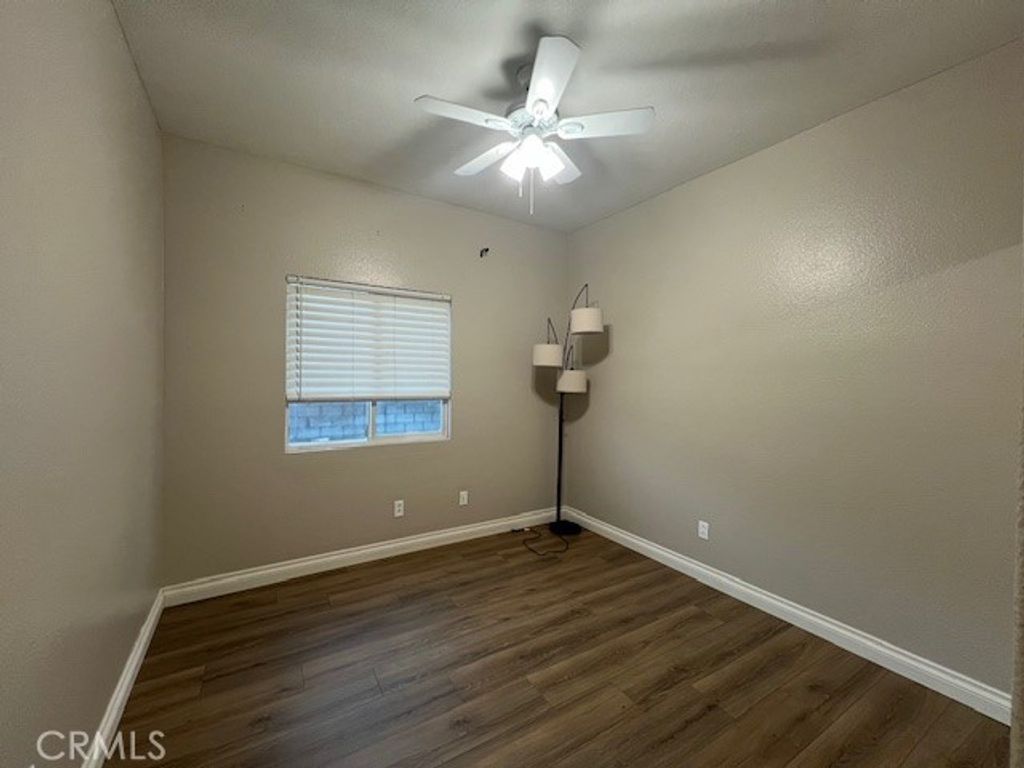 Image 15 of property listing at 2037 W Avenue H6, Lancaster, CA 93536