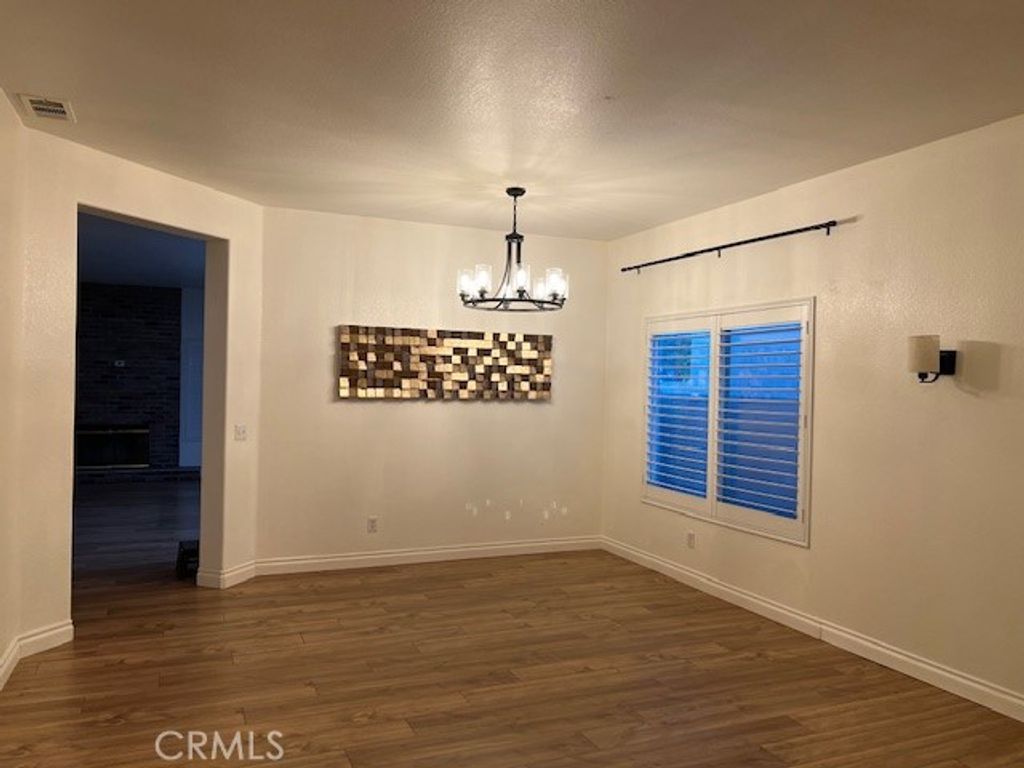 Image 4 of property listing at 2037 W Avenue H6, Lancaster, CA 93536