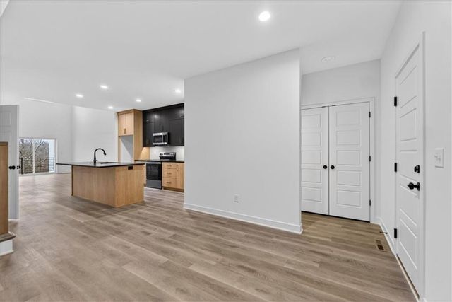 9328 Freedom Street, Lenexa, KS 66227
