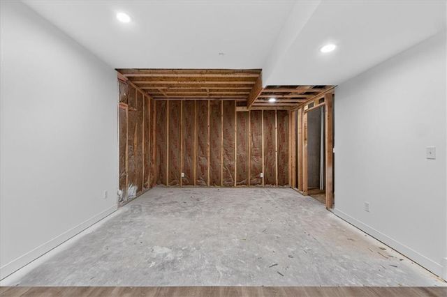 9328 Freedom Street, Lenexa, KS 66227