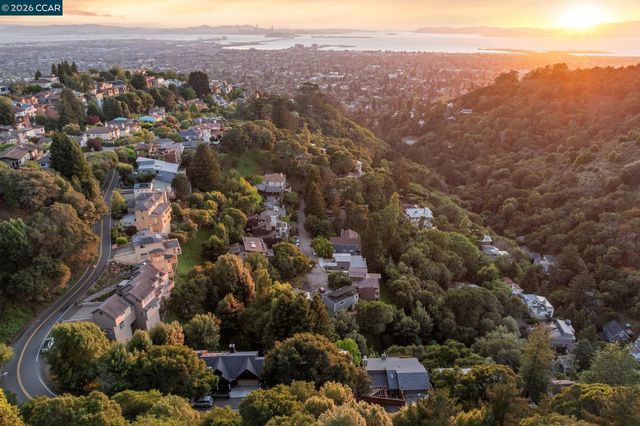 1227 Alvarado Road, Berkeley, CA 94705