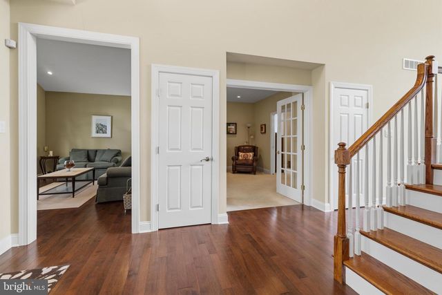 6 SHEPHERDS WAY, Glenside, PA 19038