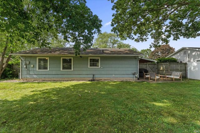 3426 Oxford Lane, South Bend, IN 46615
