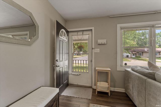3426 Oxford Lane, South Bend, IN 46615