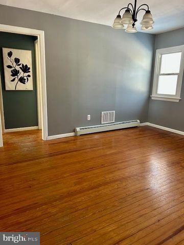 29 FOX ST, Port Elizabeth, NJ 08348