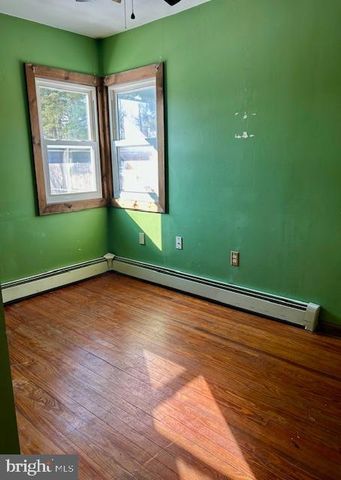 29 FOX ST, Port Elizabeth, NJ 08348