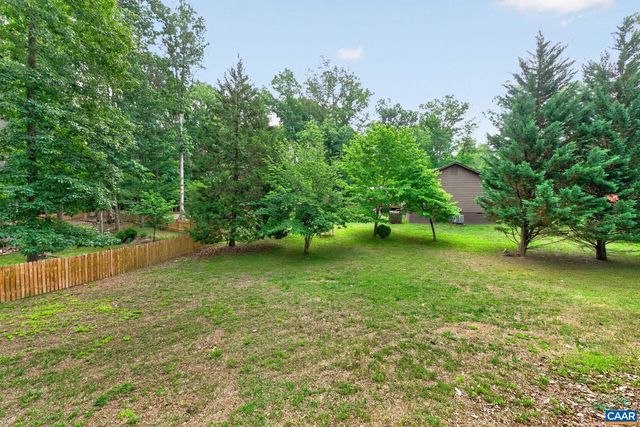 7 MULLIGAN DR, Palmyra, VA 22963