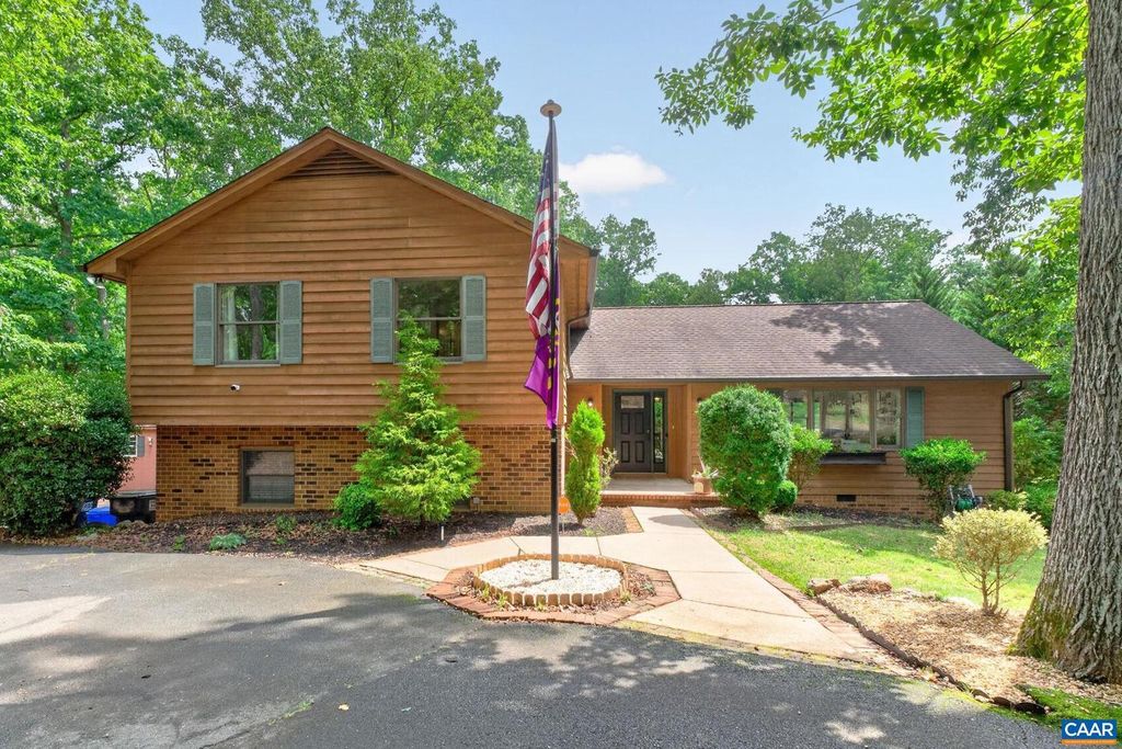 7 MULLIGAN DR, Palmyra, VA 22963