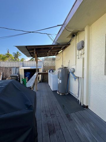 256 E 24th Street, Riviera Beach, FL 33404