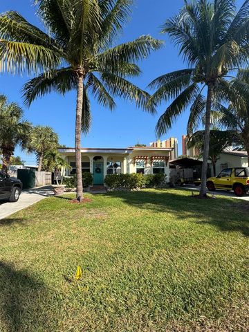 256 E 24th Street, Riviera Beach, FL 33404