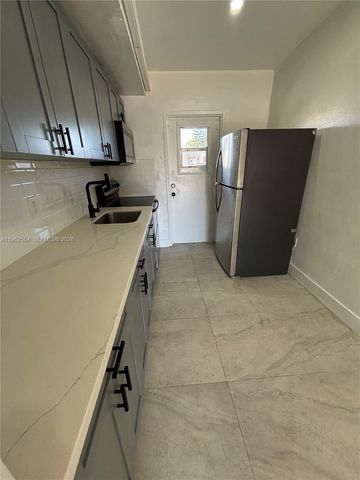 1821 NW 74th St, Miami, FL 33147