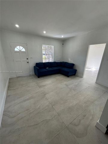 1821 NW 74th St, Miami, FL 33147