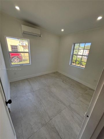 1821 NW 74th St, Miami, FL 33147