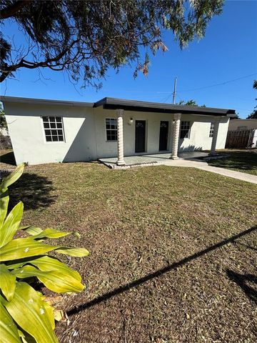 1821 NW 74th St, Miami, FL 33147