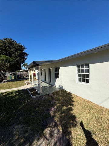 1821 NW 74th St, Miami, FL 33147