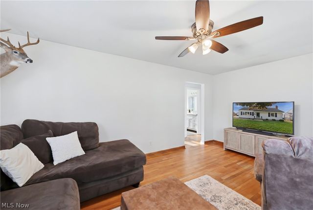 95 Westview Avenue, Hubbard, OH 44425