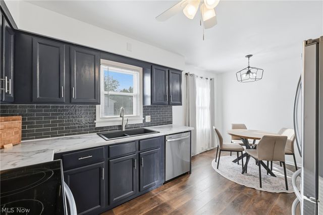 95 Westview Avenue, Hubbard, OH 44425