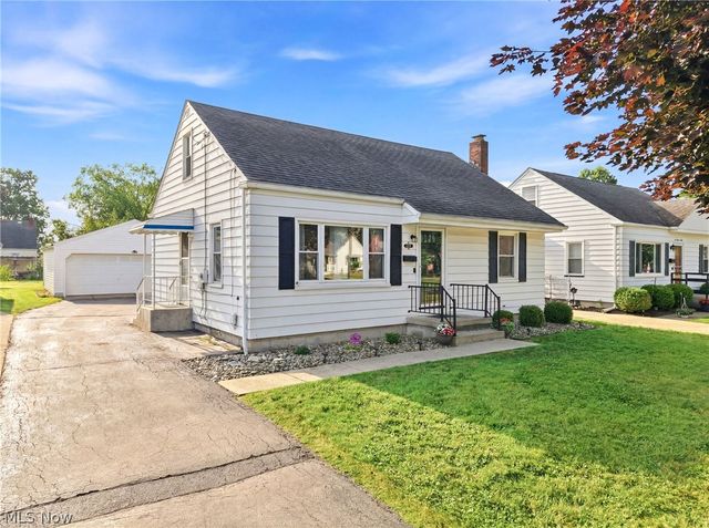 95 Westview Avenue, Hubbard, OH 44425