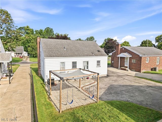 95 Westview Avenue, Hubbard, OH 44425