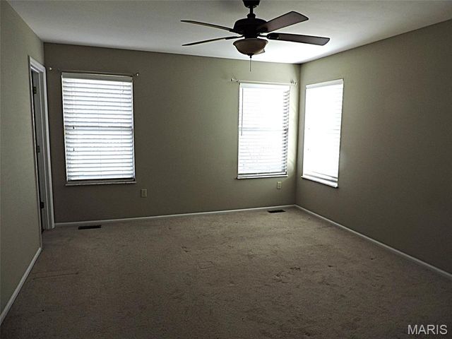 16735 Chesterfield Manor Drive, Chesterfield, MO 63005