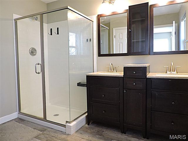 16735 Chesterfield Manor Drive, Chesterfield, MO 63005