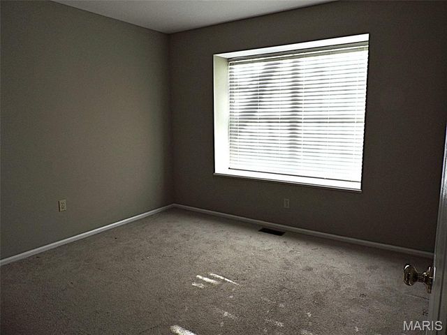 16735 Chesterfield Manor Drive, Chesterfield, MO 63005