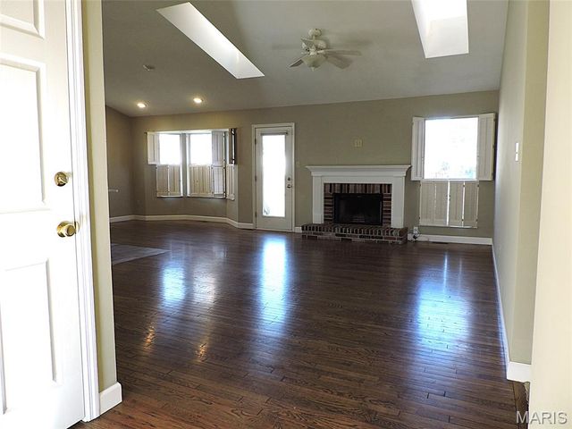 16735 Chesterfield Manor Drive, Chesterfield, MO 63005